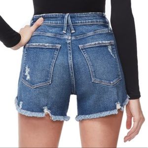 high rise good american jean shorts size 2/26